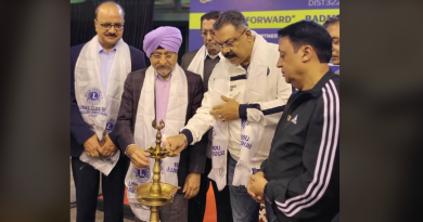 বেস্ট কলকাতা নিউজ : লায়ন্স ক্লাব অফ শিলিগুড়ি ফুটহিলস আয়োজিত ‘স্ম্যাশ ইট ফরওয়ার্ড’ ব্যাডমিন্টন টুর্নামেন্ট ২০২৫-এর শুভ উদ্বোধন করলেন ডেপুটি মেয়র রঞ্জন সরকার