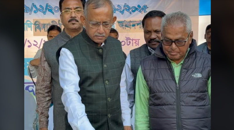 বেস্ট কলকাতা নিউজ : শিলিগুড়ি পুরনিগমের উদ্যোগে শিলিগুড়ি মেয়র কাপ আন্তঃ বিদ্যালয় কাবাডি প্রতিযোগিতা(বালক ও বালিকা)-২০২৫-এর শুভ উদ্বোধন করলেন মেয়র গৌতম দেব