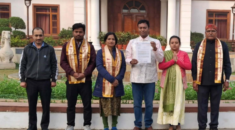 বেস্ট কলকাতা নিউজ : হালাল অর্থনীতিকে ভারতে নিষিদ্ধ করতে রাষ্ট্রপতির কাছে হিন্দুমহাসভার দরবার, বিকল্প ওম বা স্বস্তিক অর্থনীতির আবেদন