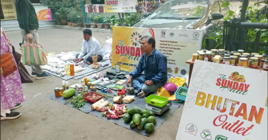 বেস্ট কলকাতা নিউজ : বিচিত্র জিনিসের সমাহার চোখে পড়বে রাজ বসুর সানডে হাটে ঘুরতে এলে