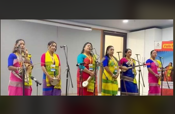 বেস্ট কলকাতা নিউজ : দিল্লির হেরিটেজ স্কুলে রাজবংশী সংস্কৃতির আয়োজন করে তাক লাগিয়ে দিলেন রাজবংশী সম্প্রদায়ের "শিল্পী"রা