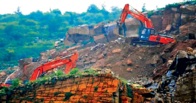 বেস্ট কলকাতা নিউজ : আরাবল্লি বিতর্কে নয়া মোড়, নিজের রায়েই স্থগিতাদেশ সুপ্রিম কোর্টের