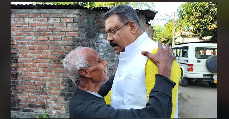 বেস্ট কলকাতা নিউজ : ওয়ার্ডের নাগরিকদের সাথে সৌজন্য বিনিময় করেলন ডেপুটি মেয়র রঞ্জন সরকার, এটাই আমার ভালো লাগে,জানালেন তিনি