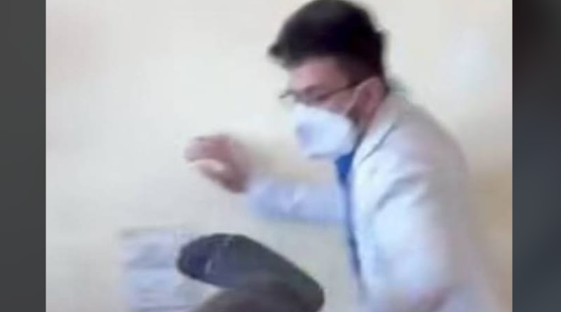 বেস্ট কলকাতা নিউজ : তুই বলায় আপত্তি রোগীকে নির্মমভাবে মারধর, সাসপেন্ড হল শিমলার IGMC-র ১ চিকিৎসক