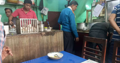 বেস্ট কলকাতা নিউজ : পুরস্কার পেতে ভালই লাগে তবে যদি যোগ্য হই এমনটাই জানালেন নেতাজি কেবিনের কর্ণধার প্রণবেন্দু বাগচী