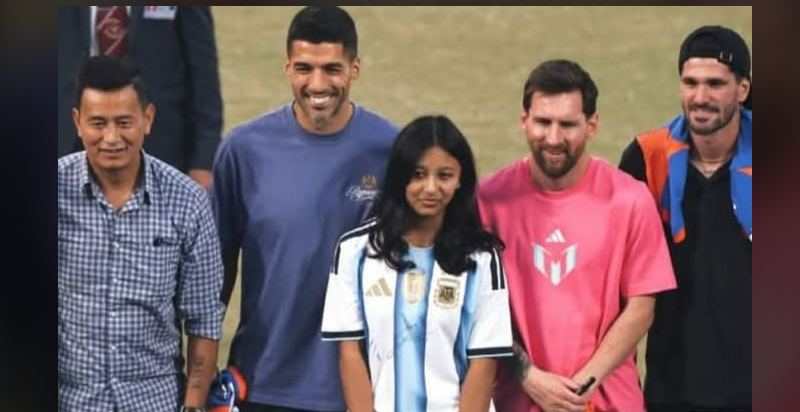 বেস্ট কলকাতা নিউজ : ভারতীয় ফুটবলের আইকন ভাইচুং ভুটিয়া দেখা করলেন মেসির সাথে