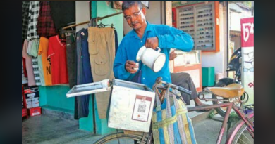 বেস্ট কলকাতা নিউজ : বালুরঘাটের এই দুই বন্ধুর চা বিখ্যাত হয়ে উঠেছে আড্ডা থেকে নাটকের মহড়া রাজনৈতিক দলের সভা সর্বত্রই