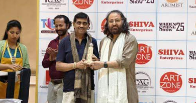 বেস্ট কলকাতা নিউজ : "পুরস্কার পাওয়াটা আমার লক্ষ্য নয় আমার লক্ষ্য মানুষকে ভালো পরিষেবা দেওয়া" এমনটাই জানালেন শিলিগুড়ির নেতাজি কেবিনের কর্ণধার প্রণবেন্দু বাগচী