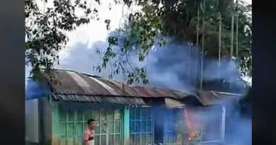 বেস্ট কলকাতা নিউজ : বাংলাদেশের পার্বত্য অঞ্চলে অগ্নিকাণ্ড ও ব্যাপক অশান্তি, এক চরম আতঙ্কে পাহাড়ি জনপদ