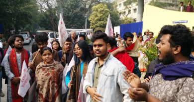 বেস্ট কলকাতা নিউজ : আচার্য আসতেই এক তুমুল বিক্ষোভ, সমাবর্তনের দিনেও বিশাল প্রতিবাদ যাদবপুর বিশ্ববিদ্যালয়ে ক্যাম্পাসে