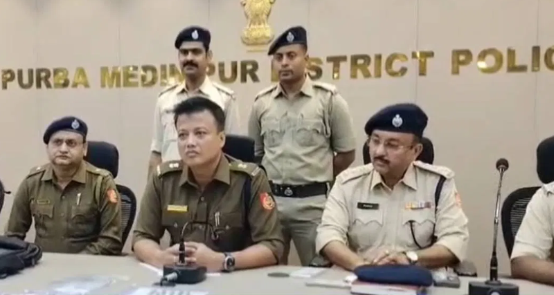 বেস্ট কলকাতা নিউজ : তমলুকে ভয়াবহ ডাকাতি সোনার দোকানে, উত্তর প্রদেশ থেকে ধরা পড়ল ২ ডাকাত