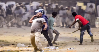 বেস্ট কলকাতা নিউজ : হিংসার আগুনে জ্বলছে অসম, নতুন সংঘর্ষে প্রাণ গেল দু'জনের, ২ জেলায় বন্ধ হল ইন্টারনেট