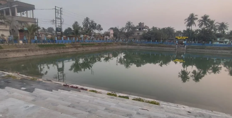 বেস্ট কলকাতা নিউজ : বিরাট ভোল বদল কাঁচা পুকুরের, সুদৃশ্য বাঁধানো ঘাট থেকে পুকুর ঘিরে সৌন্দর্যায়ন বাঁশদ্রণীর দিনেশ নগরে