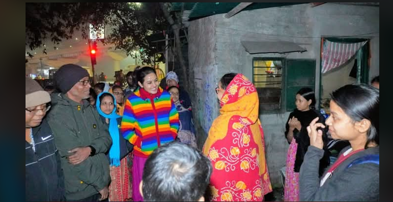 নিজস্ব সংবাদদাতা : আতঙ্ক বা হয়রানি নয়, মানুষের পাশে থাকাই আমাদের ধর্ম, বোঝালেন কলকাতার ১০৯ নম্বর ওয়ার্ড কাউন্সিলর অনন্যা ব্যানার্জি