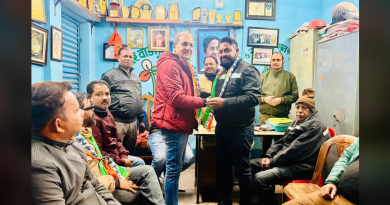 বেস্ট কলকাতা নিউজ : নতুন পথ পেয়ে খুশি শিলিগুড়ির তৃণমূল কংগ্রেস কর্মী অরুনাভ চক্রবর্তী