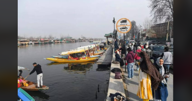 বেস্ট কলকাতা নিউজ : শীতের মোহে কাশ্মীর, তীব্র ঠান্ডার মাঝেও বাড়ছে পর্যটকদের ভিড়