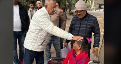 বেস্ট কলকাতা নিউজ : নিজের ওয়ার্ডের দুস্থ মানুষের পাশে দাঁড়ালেন মেয়র গৌতম দেব