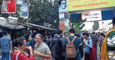 বেস্ট কলকাতা নিউজ : দামের বিশাল ফারাক, চা-কফিতে চুমুক দিতে বইমেলার বাইরে ভিড় বাড়লো বহু মানুষের