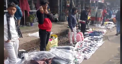 বেস্ট কলকাতা নিউজ : হাড় কাঁপানো শীত এবং ঠান্ডা হাওয়া, পোয়া বারো শিলিগুড়ির গরম জামা কাপড় বিক্রেতাদের