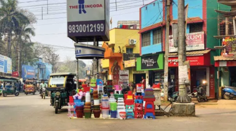বেস্ট কলকাতা নিউজ : সিউড়ি শহরের বহু রাস্তায় দখল করে চলছে ব্যবসা থেকে দেদার পার্কিং, দ্রুত পদক্ষেপের দাবি জানালো শহরবাসী