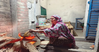 বেস্ট কলকাতা নিউজ : তীব্র শীতে চাহিদা ক্রমশ বাড়ছে সুস্বাদু কলাইয়ের রুটির, স্টল দিয়ে আয় বাড়ছে গৃহিণীদেরও