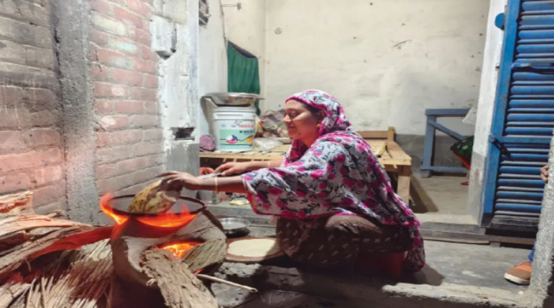বেস্ট কলকাতা নিউজ : তীব্র শীতে চাহিদা ক্রমশ বাড়ছে সুস্বাদু কলাইয়ের রুটির, স্টল দিয়ে আয় বাড়ছে গৃহিণীদেরও