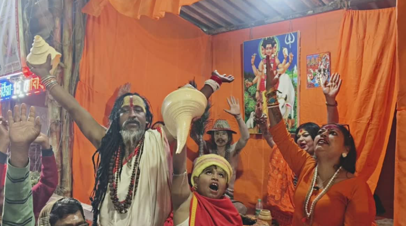 বেস্ট কলকাতা নিউজ : এক ব্যতিক্রমী ও ঐতিহাসিক নজির, গঙ্গাসাগর মেলায়, এই প্রথমবার তৃতীয় লিঙ্গের সাধুদের আখড়া হয়ে উঠলো গঙ্গা ও বঙ্গোপসাগরের সঙ্গমস্থল