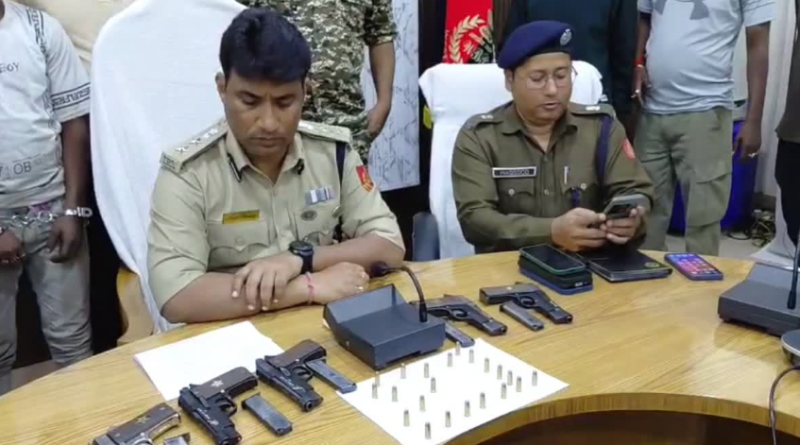বেস্ট কলকাতা নিউজ : ভোটের আগেই রাজ্যে উদ্ধার ৩৬ টি আগ্নেয়াস্ত্র, মালদায় গ্রেফতার হল ১৬ জন কারবারি