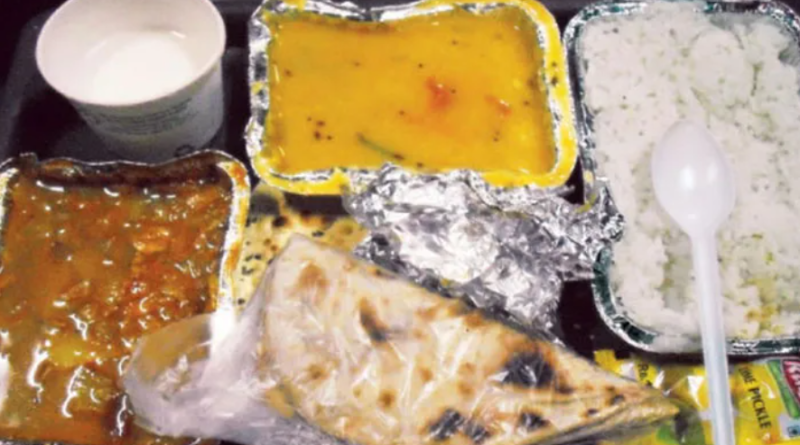 বেস্ট কলকাতা নিউজ : খাবার নিয়ে অভিযোগে চরম নাজেহাল, গুণ-মান শোধরাতে অবশেষে তৎপর হল রেলমন্ত্রক