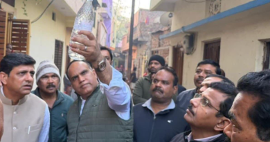 বেস্ট কলকাতা নিউজ : দূষিত জল পান করে ইন্দোরে মৃত্যুর সংখ্যা ৩ থেকে বেড়ে হল ৭ ,দুই আধিকারিকের সাসপেন্ড সহ চাকরি গেল PHE ইঞ্জিনিয়ারেরও