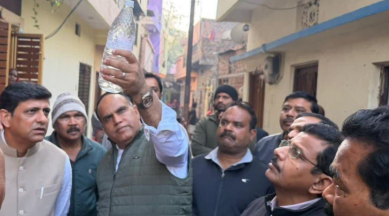 বেস্ট কলকাতা নিউজ : দূষিত জল পান করে ইন্দোরে মৃত্যুর সংখ্যা ৩ থেকে বেড়ে হল ৭ ,দুই আধিকারিকের সাসপেন্ড সহ চাকরি গেল PHE ইঞ্জিনিয়ারেরও