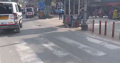 বেস্ট কলকাতা নিউজ : শিলিগুড়ি হাসপাতাল মোড়ের ট্রাফিক নিয়ে সমস্যায় শহরের সাধারণ মানুষ