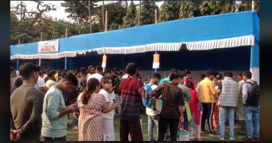 বেস্ট কলকাতা নিউজ : যুবসাথী প্রকল্পের ফর্ম নিতে এবং ফর্ম জমা করতে শহর শিলিগুড়িতে উপচে পরা ভিড় যুবক এবং যুবতীদের