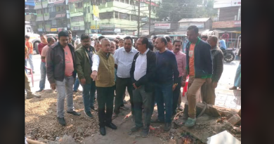 বেস্ট কলকাতা নিউজ : শিলিগুড়ি স্টেশন ফিডার রোডের প্রশস্তিকরণ, সৌন্দর্যায়ণ,ভূগর্ভস্থ বিদ্যুৎ পরিষেবা সহ সার্বিক উন্নয়নের কাজ পরিদর্শন করলেন মেয়র গৌতম দেব