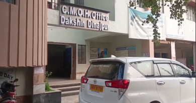 বেস্ট কলকাতা নিউজ : সরকারি হাসপাতাল অবৈধ ভাবে দখল করে চলছে খড় ও কাঠের ব্যবসা , নিরব প্রশাসন