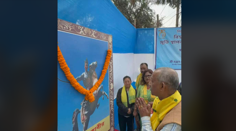 বেস্ট কলকাতা নিউজ : শিলিগুড়ি পুরনিগমের পক্ষ থেকে বাংলা ও কামরূপ ইতিহাসের কিংবদন্তি, শুক্লধ্বজ বীর "চিলা রায়"–এর পূর্ণাবয়ব মূর্তি স্থাপন উপলক্ষ্যে শুভ সূচনা হল নির্মাণ কাজের শুভ শিলান্যাস অনুষ্ঠানের