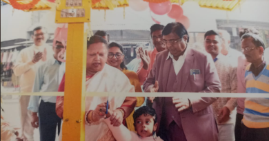 বেস্ট কলকাতা নিউজ : শীতলকুচির চারুলতা ফার্মেসি এবার পূর্ণ করল তাদের ৫০ বছর বর্ষপূর্তি, দুস্থ মানুষের হাতে তুলে দেওয়া হল কম্বল এবং মিষ্টির প্যাকেট