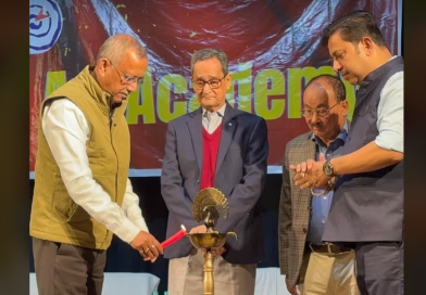 বেস্ট কলকাতা নিউজ : আয়োজিত হল নর্থ বেঙ্গল আর্ট একাডেমীর ২৫তম বর্ষ অঙ্কন প্রতিযোগিতার পুরস্কার বিতরণী অনুষ্ঠান, উপস্থিত হলেন মেয়র গৌতম দেব এবং কর্ণধার সোমেশ ঘোষ