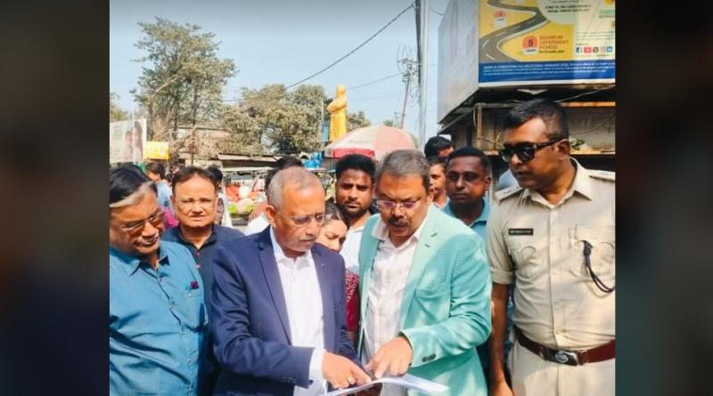 বেস্ট কলকাতা নিউজ : শিলিগুড়িতে বর্ধমান রোডের উড়ালপুল এর কাজ খুঁটিয়ে দেখতে এলেন মেয়র এবং ডেপুটি মেয়র