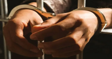 বেস্ট কলকাতা নিউজ : ক্রেতা সেজে সোনার দোকানে আংটি চুরি, ২ জনকে গ্রেপ্তার করলো এয়ারপোর্ট থানার পুলিশ