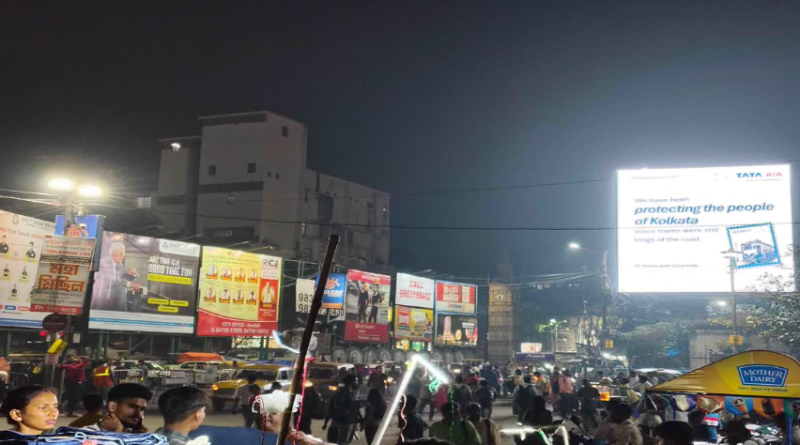 বেস্ট কলকাতা নিউজ :কর্পোরেশনের নতুন বিজ্ঞাপন নীতিতে এক বিরাট সাফল্য ! আয় বাড়ল তিনগুণ , কমবে দৃশ্য দূষণ এর পরিমাণও