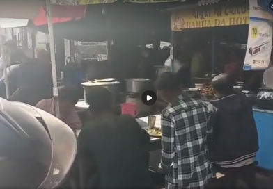 বেস্ট কলকাতা নিউজ : শিলিগুড়ির সেবক রোডে রয়েছে বাবুদার মাছ এবং মাংসের হোটেল, যা মূলত একটা আলাদা পরিচিতি মানুষের কাছে