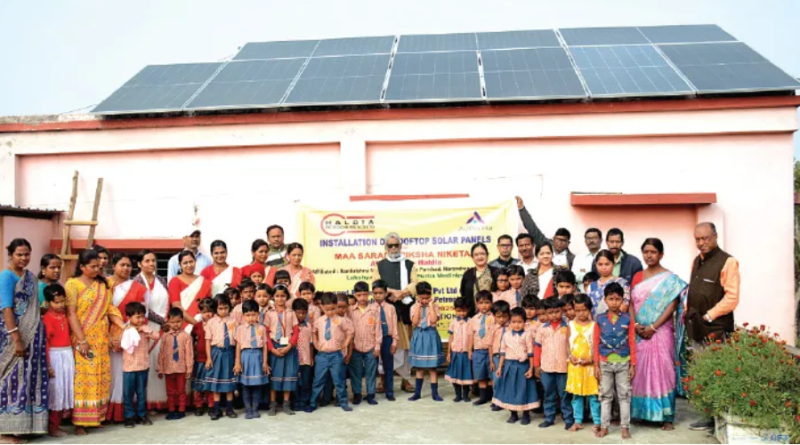 বেস্ট কলকাতা নিউজ : মহিষাদলের স্কুলে সৌরবিদ্যুতের ব্যবস্থা করল হলদিয়া পেট্রকেমিক্যালস