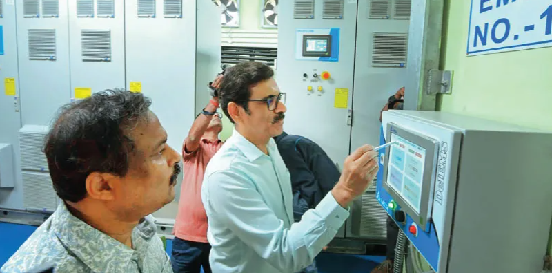 বেস্ট কলকাতা নিউজ : বিদ্যুৎ বিপর্যয়ে আর দাঁড়িয়ে পড়বে না যাত্রীবোঝাই মেট্রো , আপদকালীন পরিস্থিতি মোকাবিলায় দেশের প্রথম মেট্রো রুটে চালু হল অত্যাধুনিক এক ব্যবস্থা