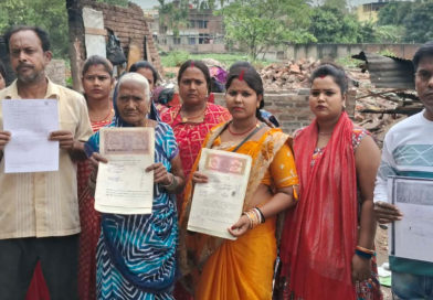 রাস্তার জন্য জমি ছাড়ার দাবিতে সাধারণ মানুষের তুমুল হট্টগোল দুর্গাপুরে, এলাকায় ছড়ালো এক ব্যাপক উত্তেজনা বেস্ট কলকাতা নিউজ : রাস্তার জন্য জমি ছাড়ার দাবিতে সাধারণ মানুষের তুমুল হট্টগোল দুর্গাপুরে, এলাকায় ছড়ালো এক ব্যাপক উত্তেজনা