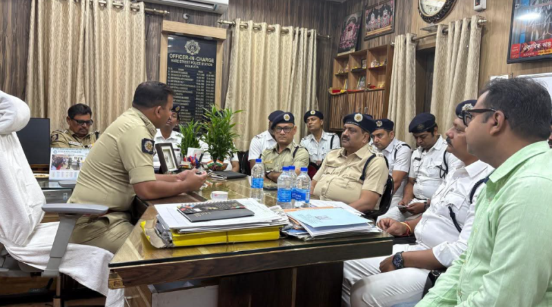 বেস্ট কলকাতা নিউজ : ভোটের আগে ও পরে 'জিরো টলারেন্স', শান্তি রক্ষায় শেষমেশ সর্বশক্তি নিয়ে নামছে কলকাতা পুলিশ