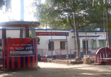 বেস্ট কলকাতা নিউজ : খুনের মামলায় বিচারাধীন এক বন্দীর মৃত্যুকে ঘিরে এক চরম ধুন্ধুমার পরিস্থিতি তৈরি হল মালদার রতুয়া থানা চত্বরে