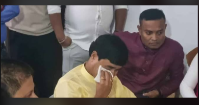 বেস্ট কলকাতা নিউজ : কোচবিহারের রাজনীতিতে বড়সড় পালাবদল, টিকিট না পেয়ে আবেগে ভেঙে পড়লেন খোকন মিয়াঁ, তৃণমূল ছেড়ে যোগ দিলেন কংগ্রেসে