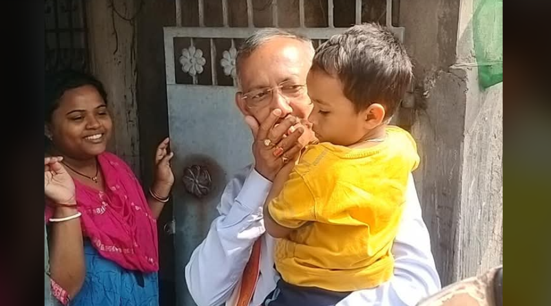 বেস্ট কলকাতা নিউজ : শিলিগুড়ি ৪৫ নম্বর ওয়ার্ডে নির্বাচনী প্রচার এলেন মেয়র গৌতম দেব, বাড়িতে বাড়িতে গিয়ে পরিচয় করলেন ভোটারদের সাথে