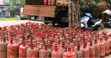 বেস্ট কলকাতা নিউজ : চরম সংকটে গ্যাস সিলিন্ডার ,হাওড়ার একাধিক স্কুলে বন্ধ হল মিড ডে মিলের রান্না